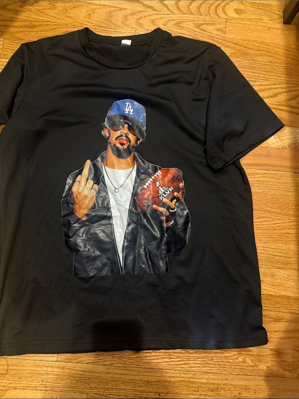 Black Graphic  T-Shirt with Bad Bunny Los Angeles Baseball Cap Artwork size med